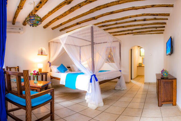 10 Days Maasai Mara, Lake Nakuru & Amboseli Safari and Diani Beach Holiday